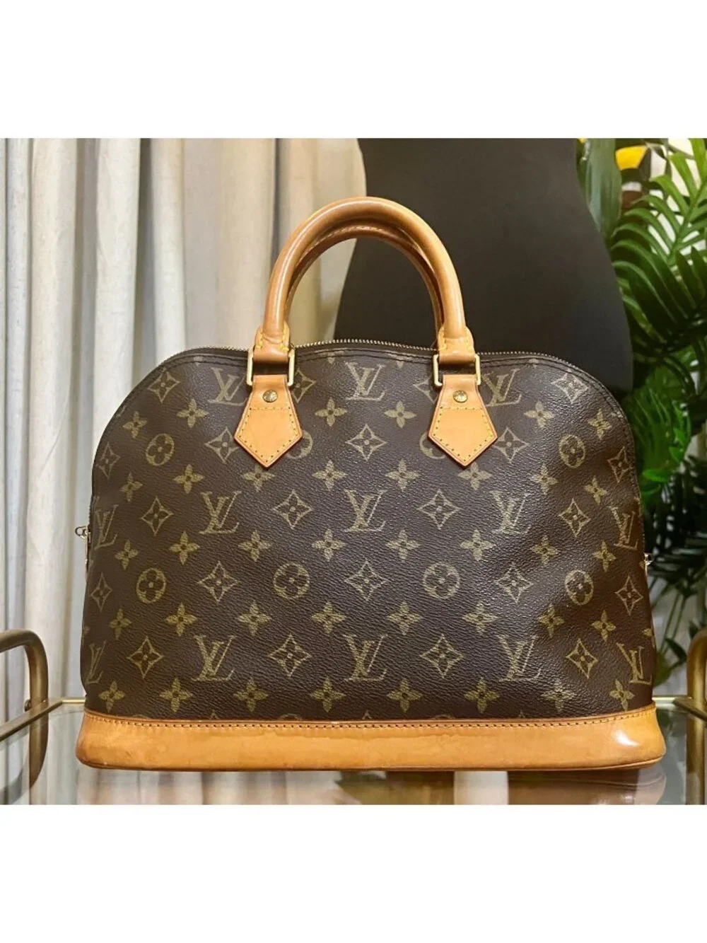 Louis Vuitton Monogram Alma PM Brown Canvas Leather Handbag